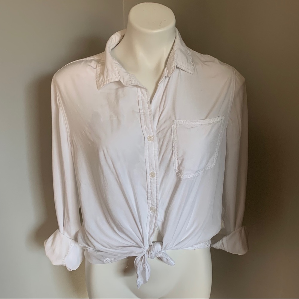 5/$25 - White tie front button down
